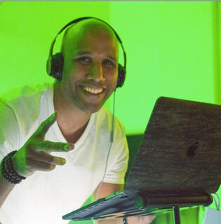 DJ Rob -Robert Wahnon